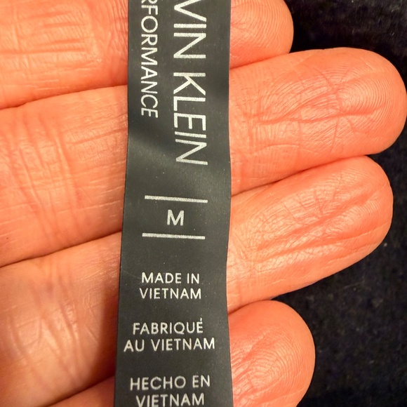 Calvin Klein cropped hoodie - Picture 4 of 4